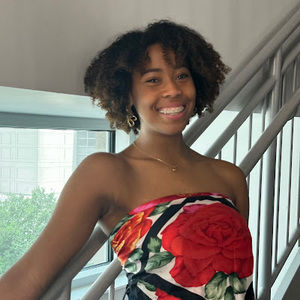 Meet your Posher, Caitlyn